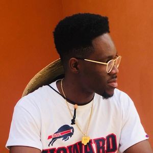 Meet your Posher, Emmanuel